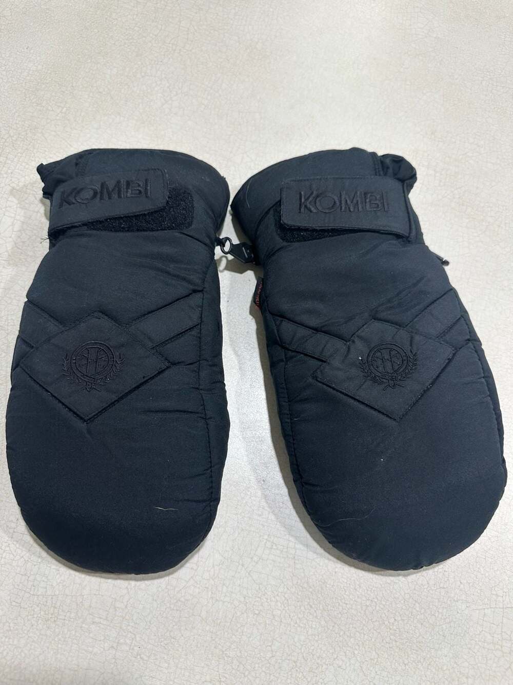 Kombi Squaw Valley Mitten Women's Size L Black Ski Gloves